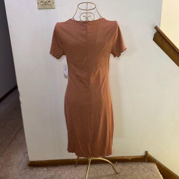 NWT BP ribbed shirt dress with tie front in tan mocha size medium - Picture 6 of 7